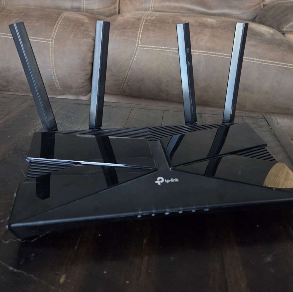 TP-Link Glossy Black Router with Antennas